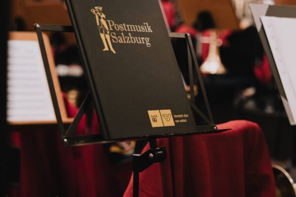 A firework of music for the King of Walz